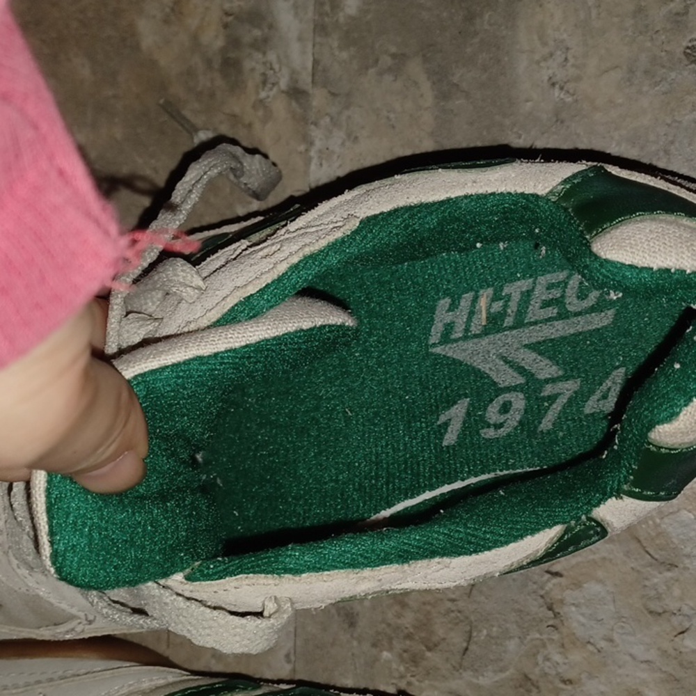 Hi Tec White and Green Sneakers, sz 6 1/2 - Picture 6 of 6